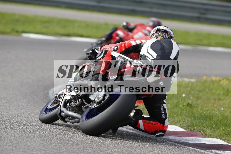 /53 16.09.2025 Track Day Domi Aegerter ADR/Gruppe rot/backside